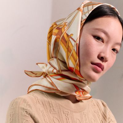 【リバーシブルに使える】HERMES カレ90 両面 Botanica Grafica カレ ダブルフェイス90 《ボタニカ・グラフィカ》 | Hermès